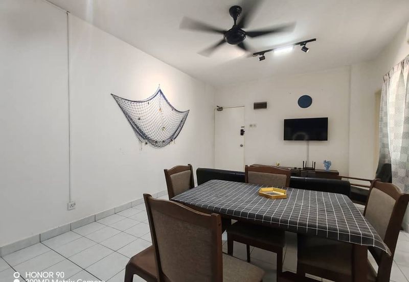 Affortable apartment with Sentorini Theme ,3 bedrooms ,2 bathroom 