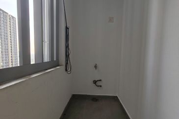 Adria Residence @ Gravit8