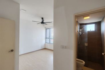 Adria Residence @ Gravit8