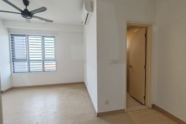 Adria Residence @ Gravit8