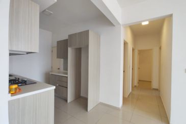 Adria Residence @ Gravit8