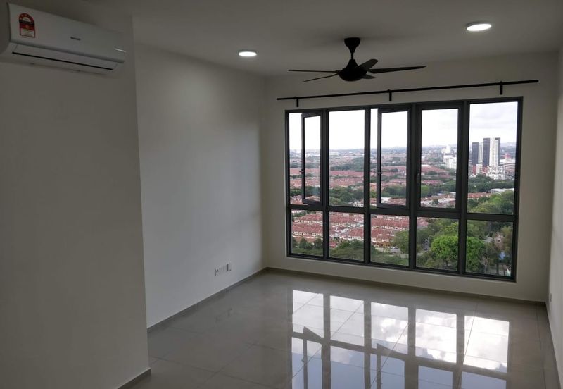 Gravit8 @ Klang South