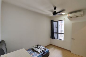 Gravit8 @ Klang South