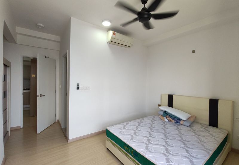 Gravit8 @ Klang South