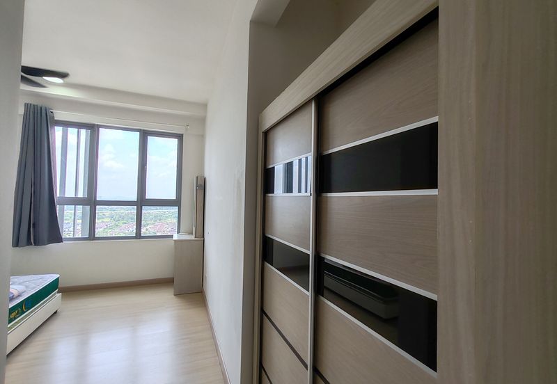 Gravit8 @ Klang South