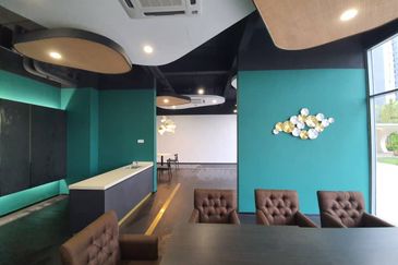 Gravit8 @ Klang South