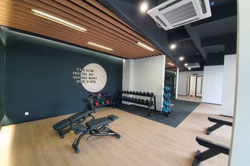 Gravit8 @ Klang South