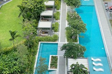 Gravit8 @ Klang South