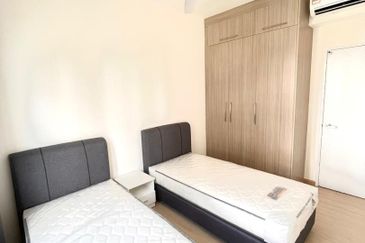 Gravit8 @ Klang South