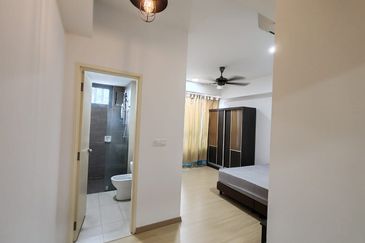 Gravit8 @ Klang South