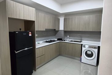 Gravit8 @ Klang South