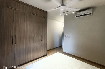 Gravit8 @ Klang South