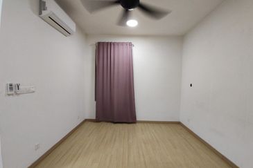 Gravit8 @ Klang South