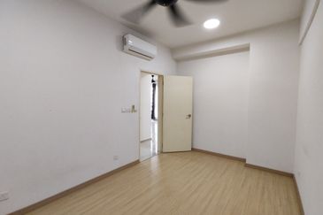 Gravit8 @ Klang South