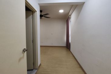 Gravit8 @ Klang South