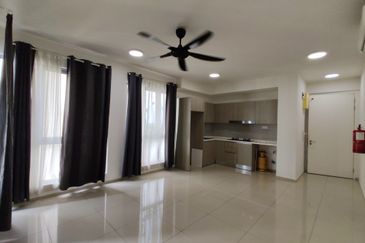 Gravit8 @ Klang South