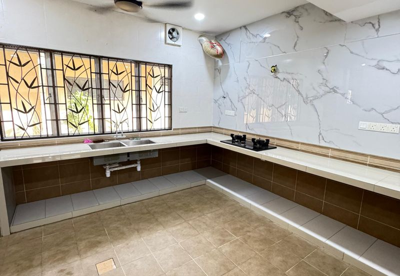 Canal Gardens, Kota Kemuning