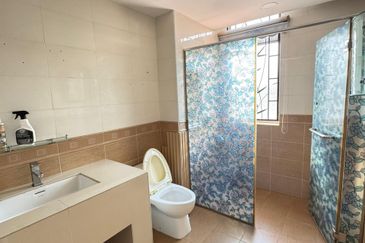 Canal Gardens, Kota Kemuning