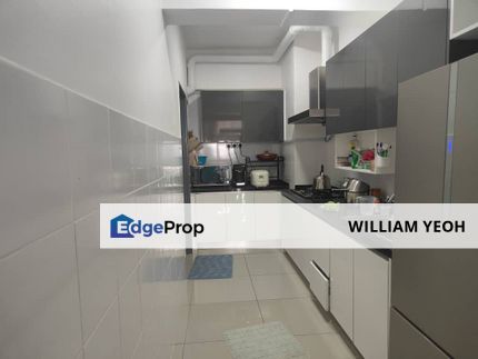 Near to KTM and shopping mall , Palm Garden Apartment renovated unit , Selangor, Klang