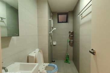 Gravit8 @ Klang South