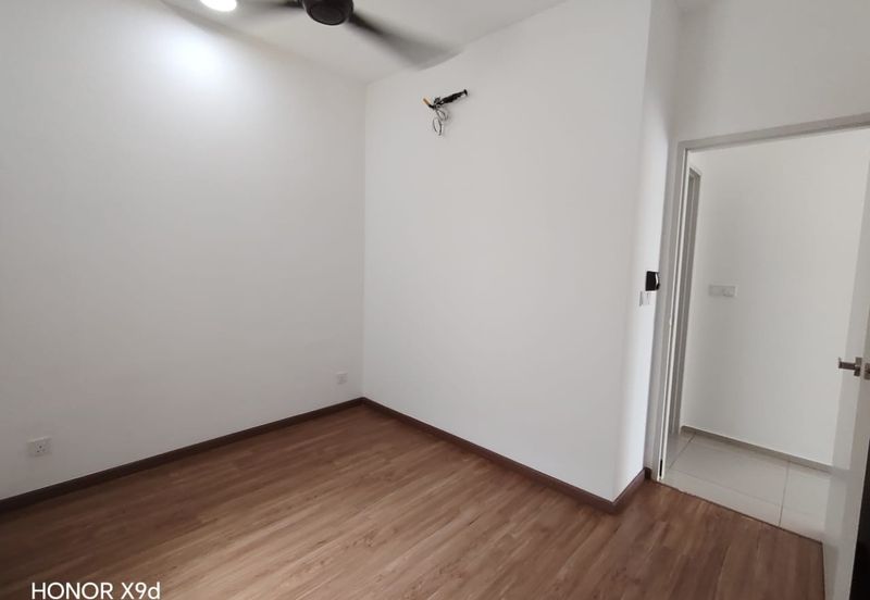 Gravit8 @ Klang South