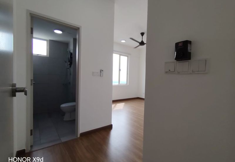 Gravit8 @ Klang South