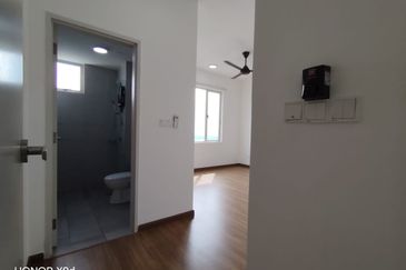 Gravit8 @ Klang South