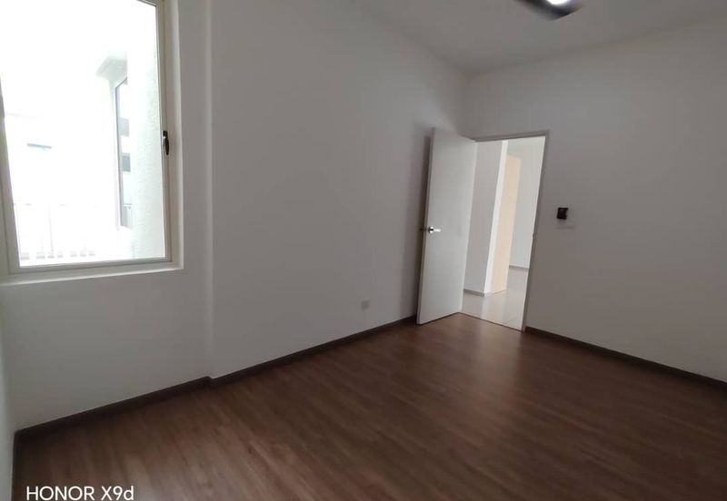 Gravit8 @ Klang South