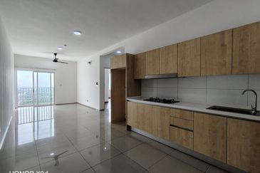 Gravit8 @ Klang South