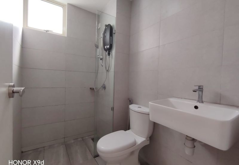 Gravit8 @ Klang South