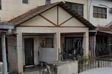 Taman Teluk Gedung Indah