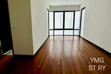 Duta Villa, Setia Alam