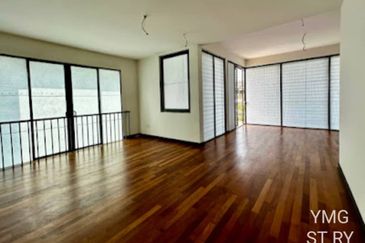 Duta Villa, Setia Alam