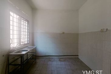 Taman Dato Hormat, Telok Panglima Garang