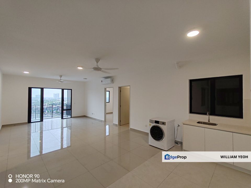 Partly furnished ,1000 sqft,3r 2b ,walking distance to shop lot and mall , Selangor, Kuala Langat