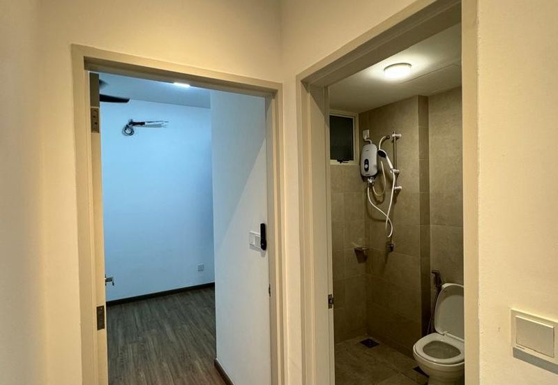 The Tresor @ Gravit 8 *