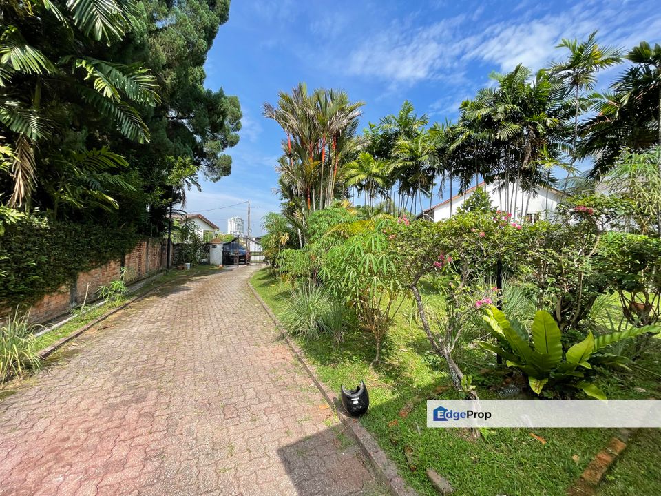 Private sanctuary on a Hill @ Setiakasih, Kuala Lumpur, Damansara Heights