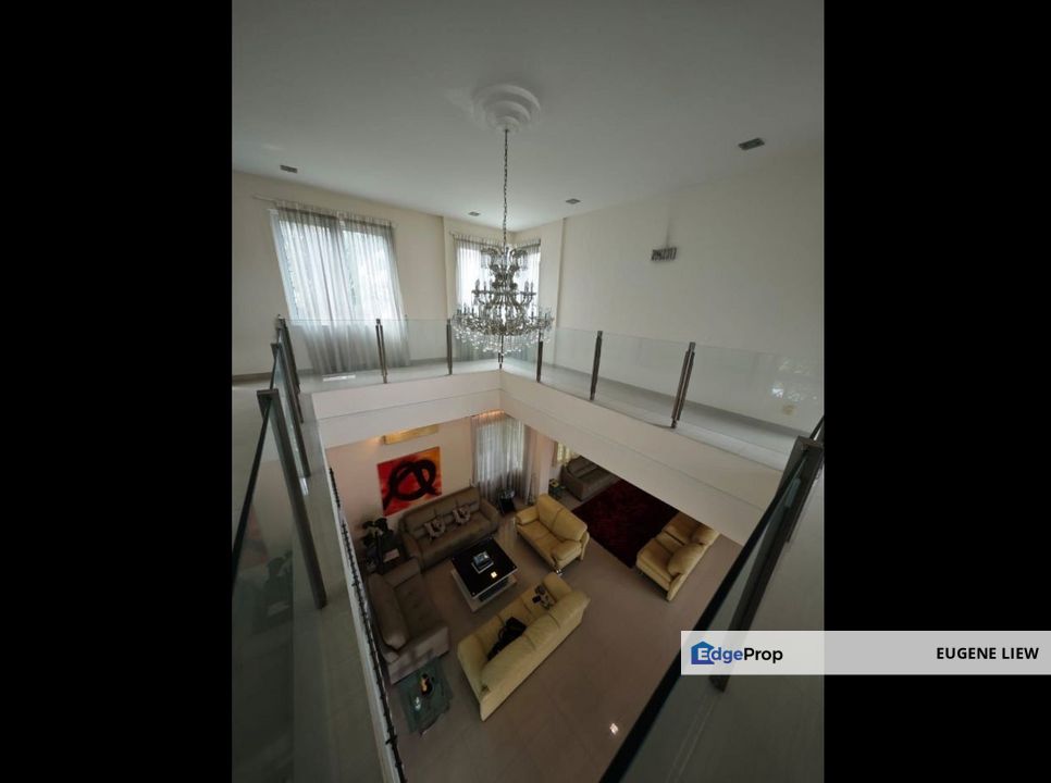 Modern 3-Storey Residence with Spacious Interiors & Scenic Views, Kuala Lumpur, Damansara