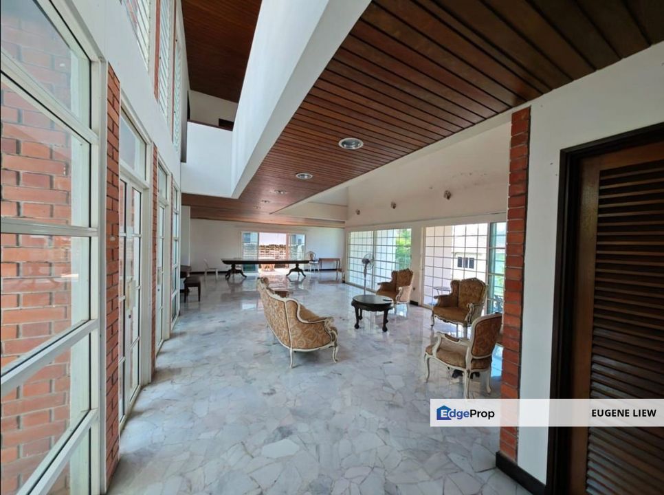 Charming Bungalow with Expansive Garden, Kuala Lumpur, Damansara Heights