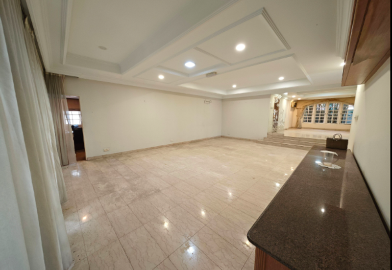 Bukit Pantai (Pantai Hill)