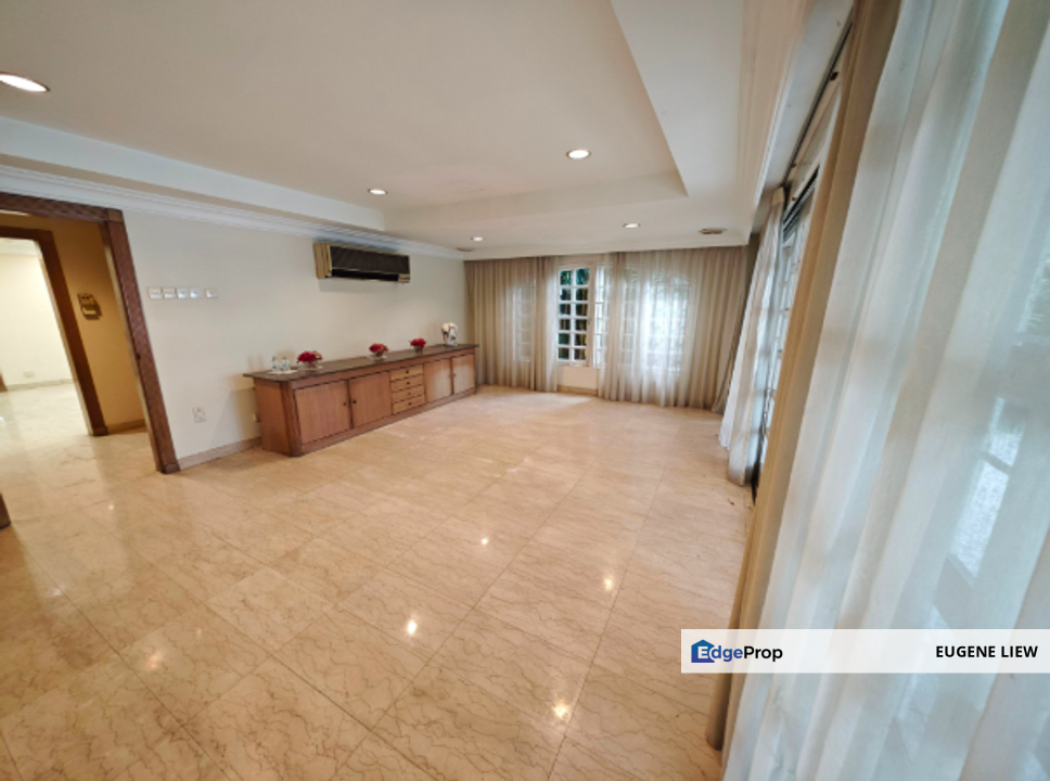 Classic Bungalow @ Bukit Pantai, Kuala Lumpur, Pantai