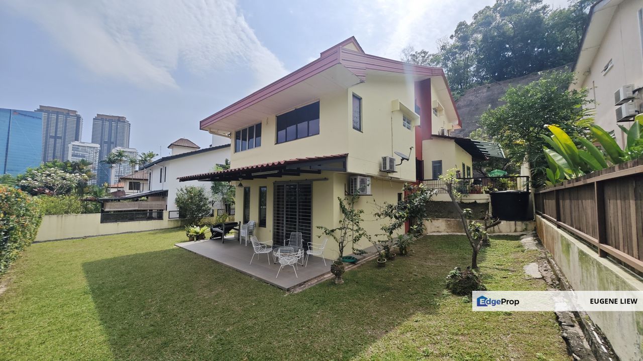 Tranquil Detached Home Surrounded by Greenery, Kuala Lumpur, Damansara Heights