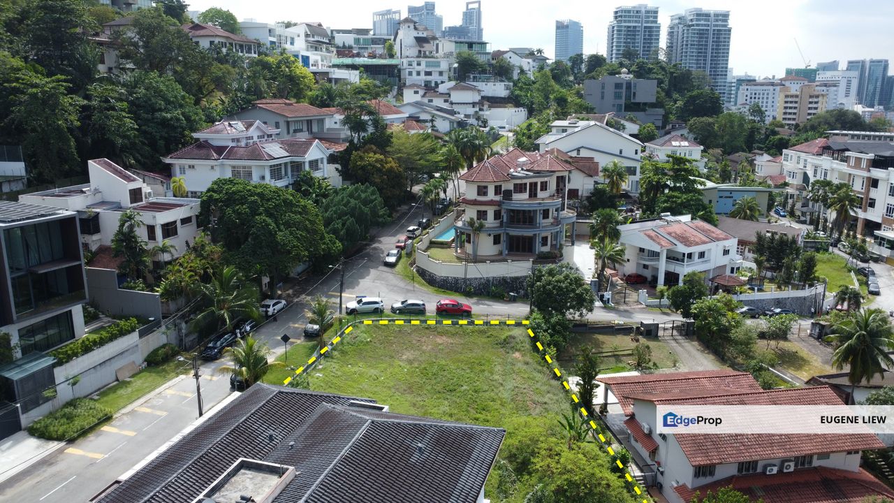 Guarded Corner Bungalow Plot with Endless Potential, Kuala Lumpur, Pantai