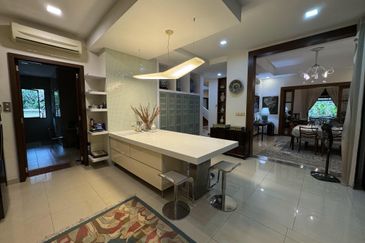 Serene Tropical Bungalow @ Impian Bukit Tunku