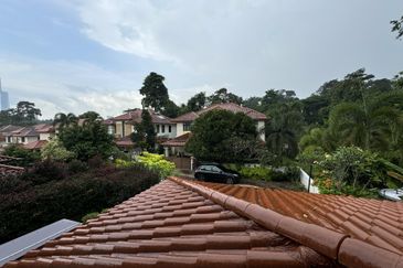 Serene Tropical Bungalow @ Impian Bukit Tunku