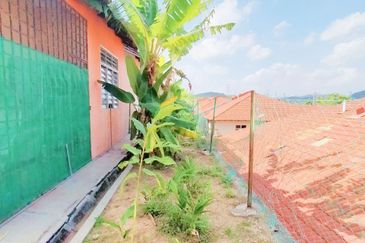 Taman Dahlia, Sepang