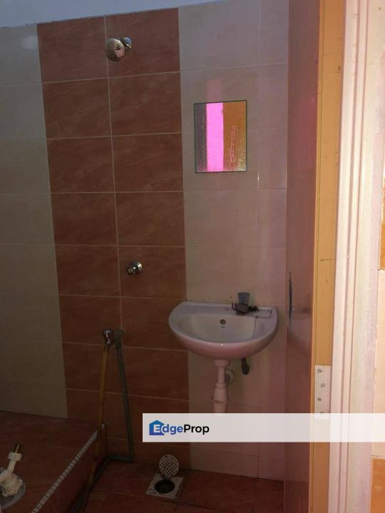 TERES SETINGKAT TAMAN MERANTI LESTARI TABIH NANING ALOR GAJAH MELAKA, Melaka, Alor Gajah