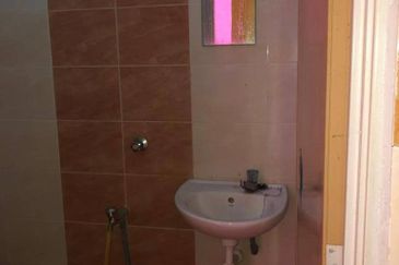 TAMAN MERANTI LESTARI