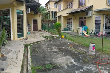 Taman Dahlia, Sepang