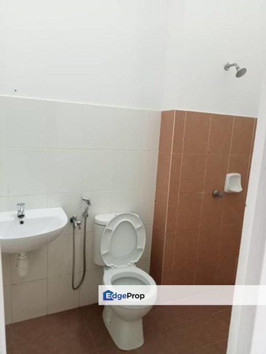 FACING PLAYGROUND Taman Desa Salak Impian Bandar Baru Salak Tinggi, Selangor, Sepang